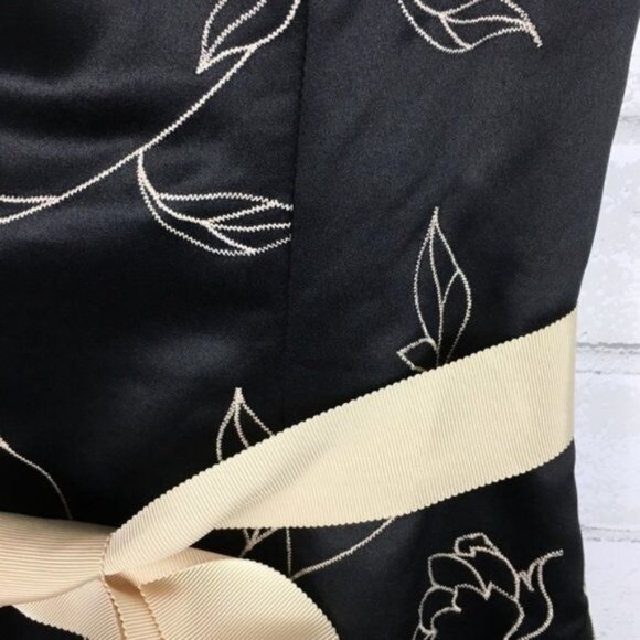 White House Black Market Strapless Black Cocktail Dress With Embroidered Floral - Picture 2 of 6